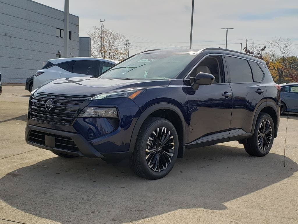 2027 Nissan Rogue Dark Armor - Image 3