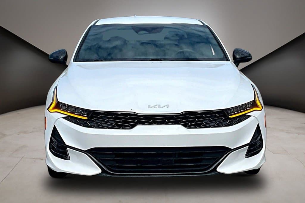 2024 Kia K5 GT-Line - Image 2