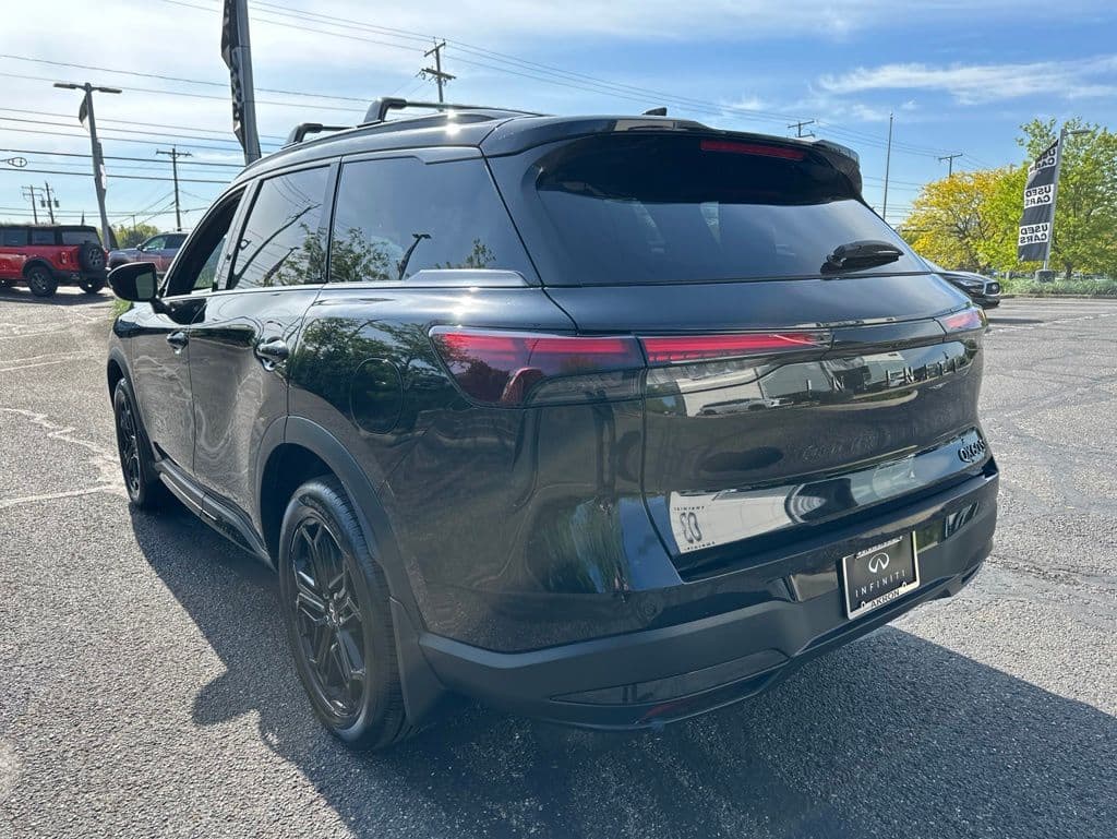 2027 INFINITI QX60 Sport - Image 3