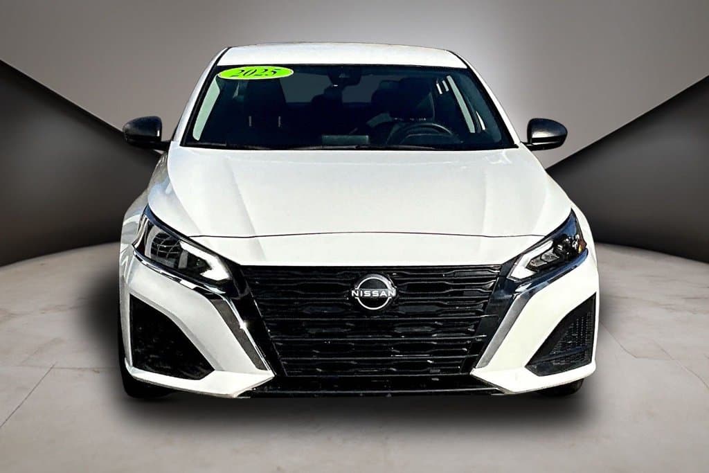 Photo 2 of 2025 Nissan Altima 2.5 S