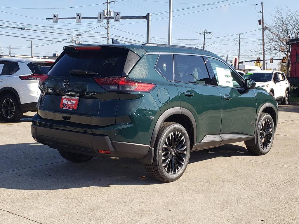 2027 Nissan Rogue Dark Armor - Image 3