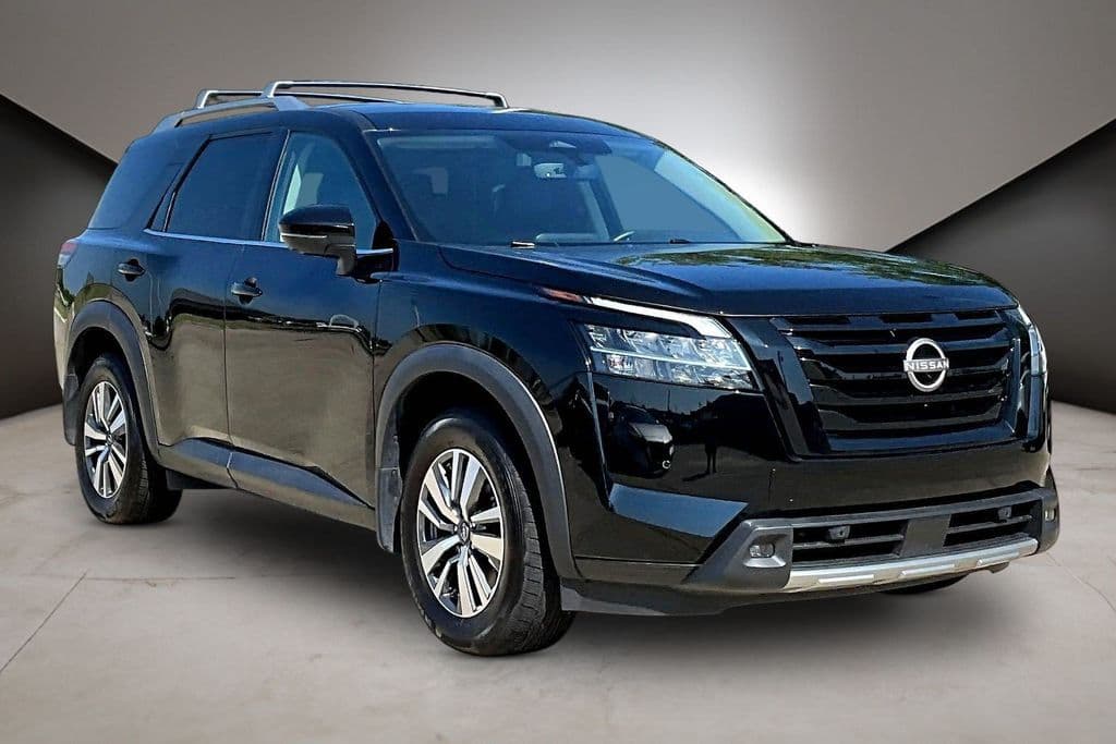 2024 Nissan Pathfinder SL - Main Image