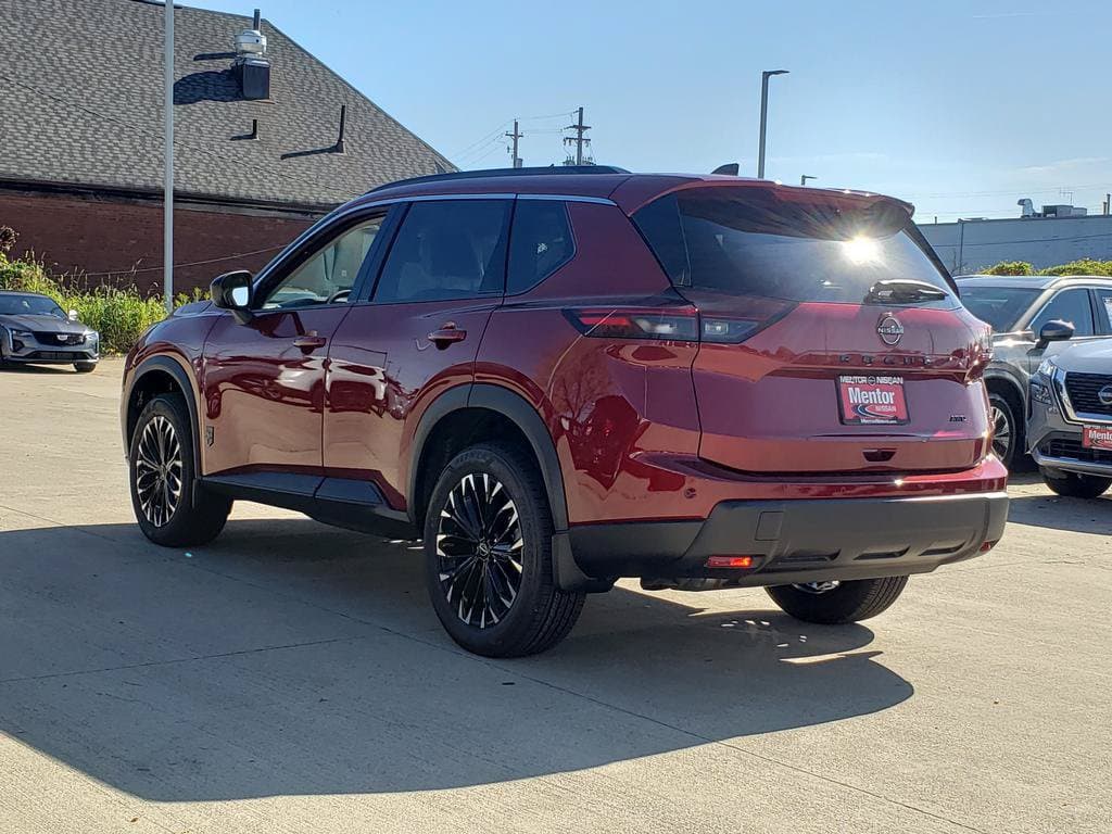 2027 Nissan Rogue Dark Armor - Image 5