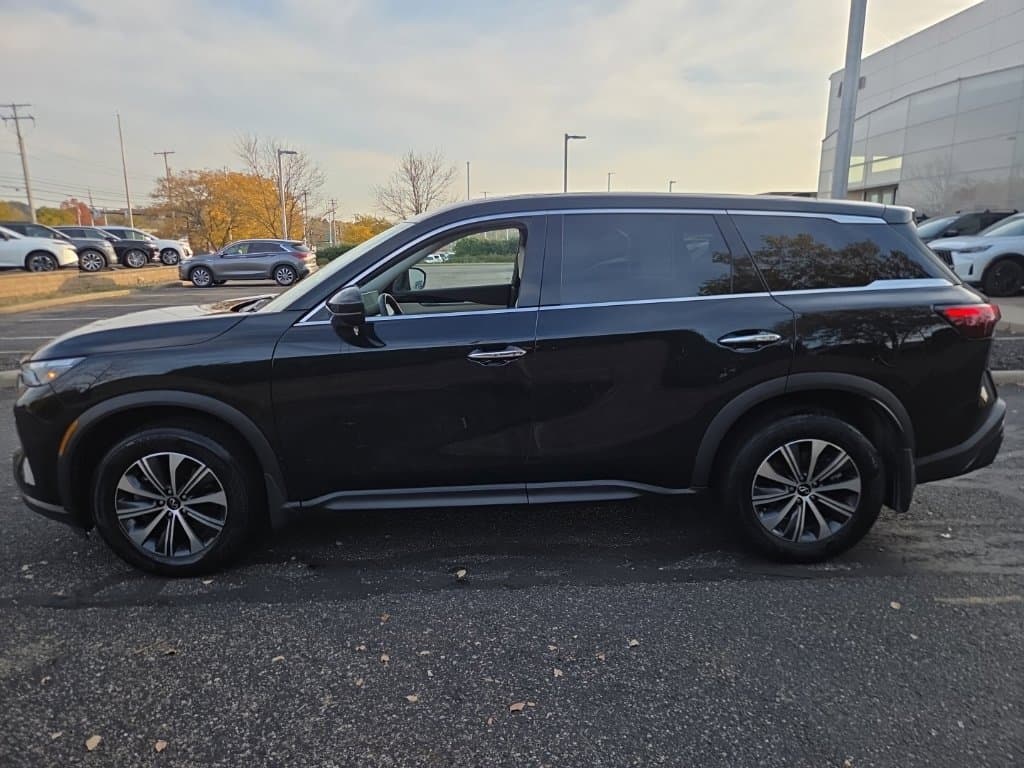2025 INFINITI QX60 PURE - Image 3