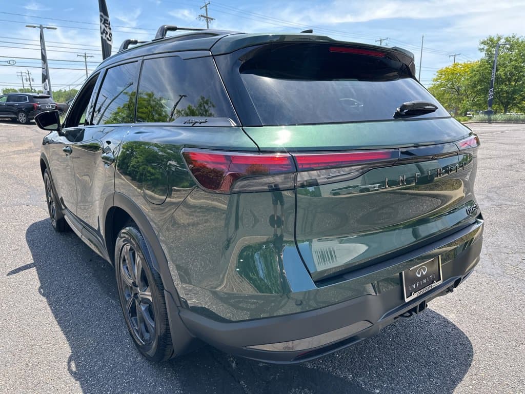 2027 INFINITI QX60 Autograph - Image 3