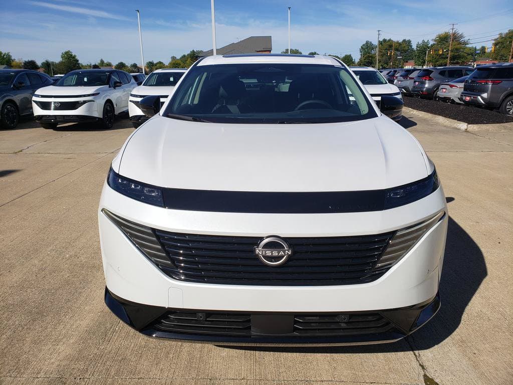 2027 Nissan Murano Platinum - Image 2
