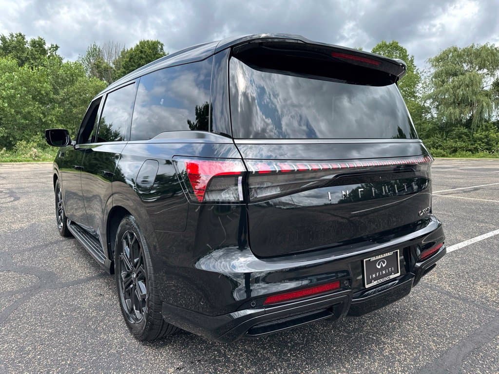 2027 INFINITI QX80 SPORT - Image 3