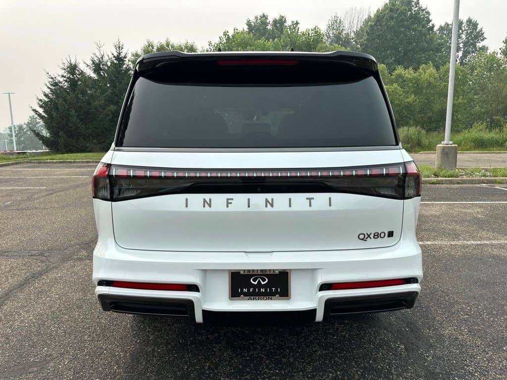 2027 INFINITI QX80 AUTOGRAPH - Image 4