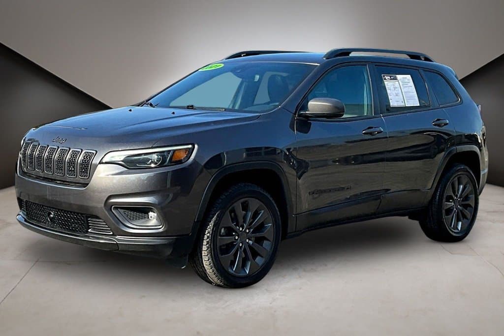 2021 Jeep Cherokee Latitude Lux - Image 3