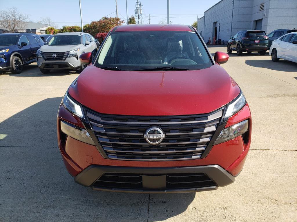 2027 Nissan Rogue SV - Image 2