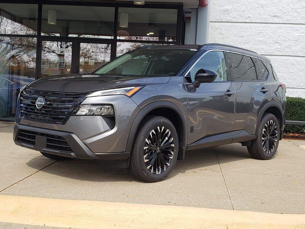 2027 Nissan Rogue Dark Armor - Image 3