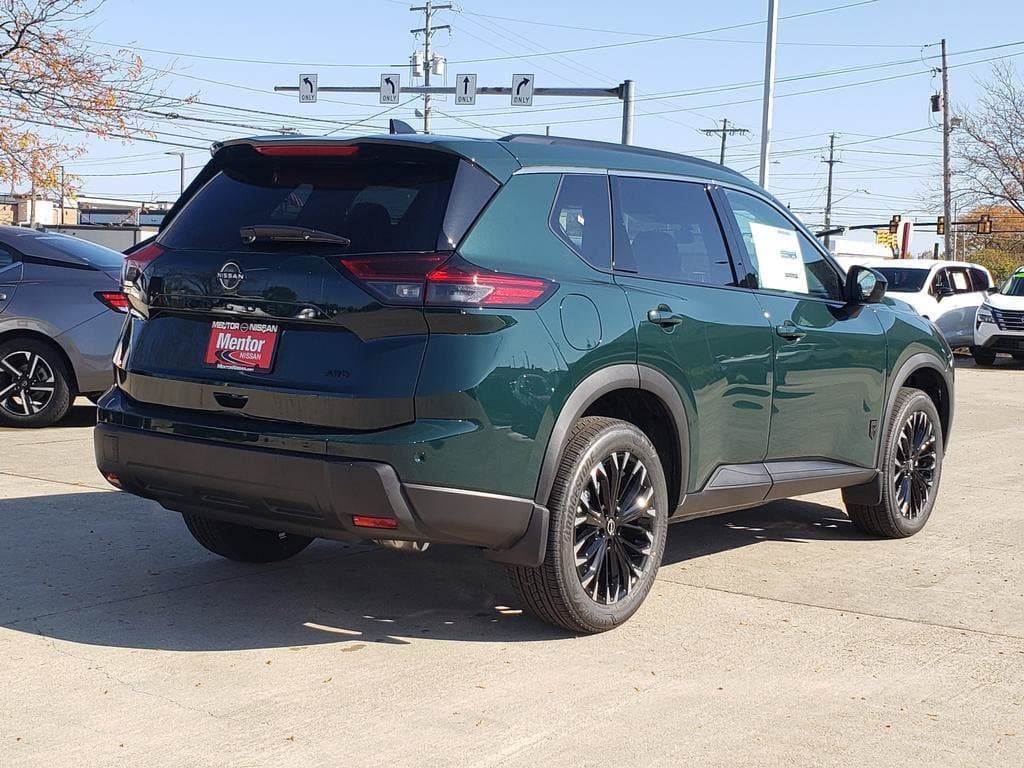 2027 Nissan Rogue Dark Armor - Image 3