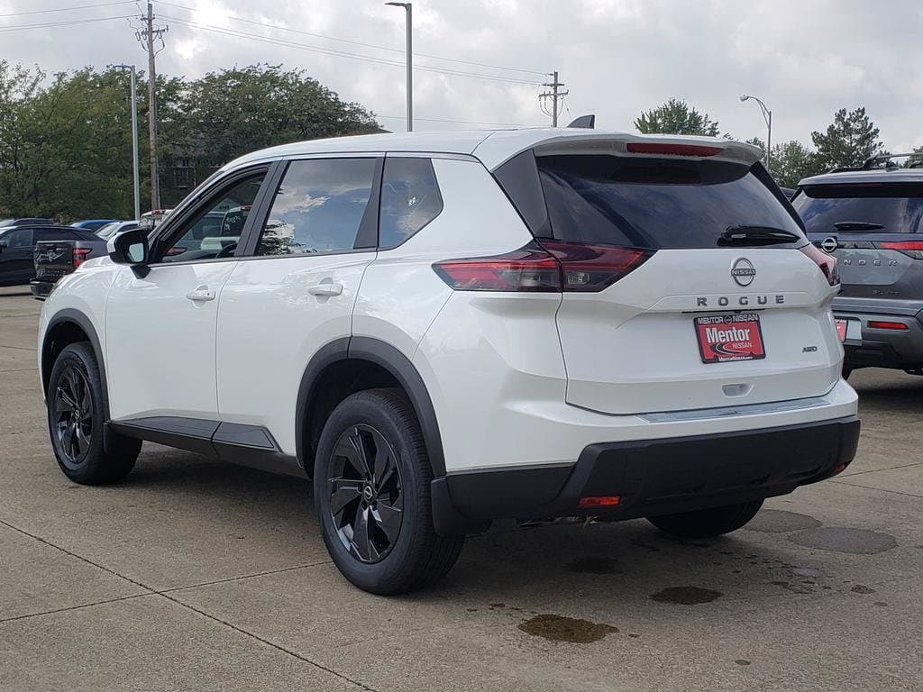 2026 Nissan Rogue SV - Image 5