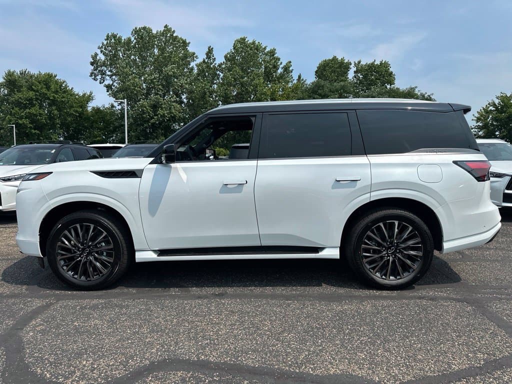 2027 INFINITI QX80 AUTOGRAPH - Image 2