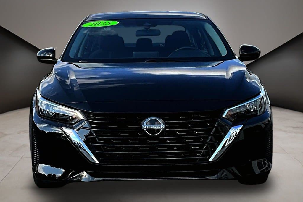 Photo 2 of 2025 Nissan Sentra SV