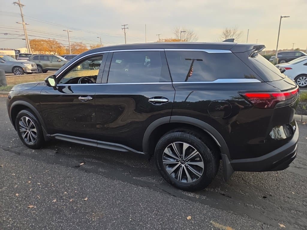 2025 INFINITI QX60 PURE - Image 4