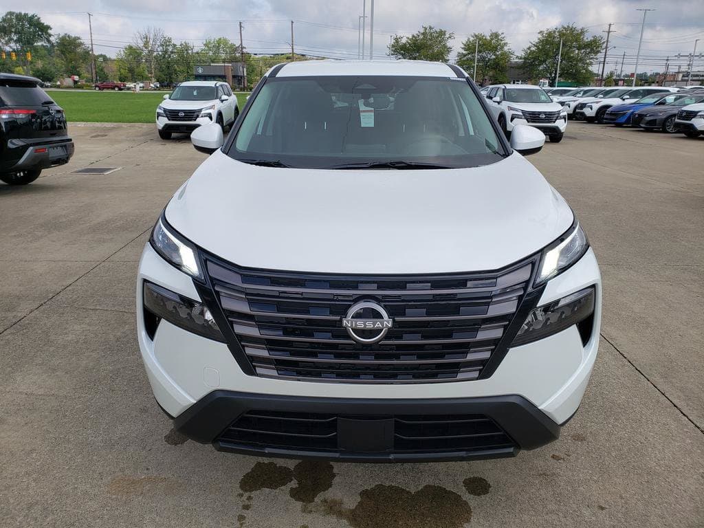 2026 Nissan Rogue SV - Image 2