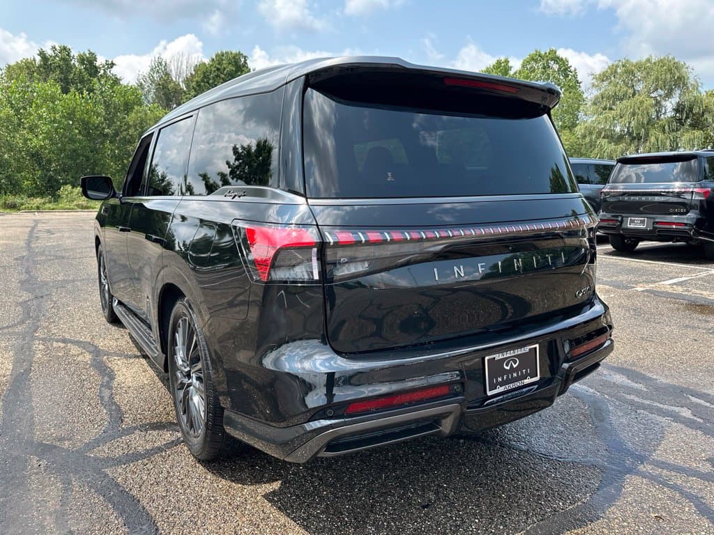2027 INFINITI QX80 AUTOGRAPH - Image 3