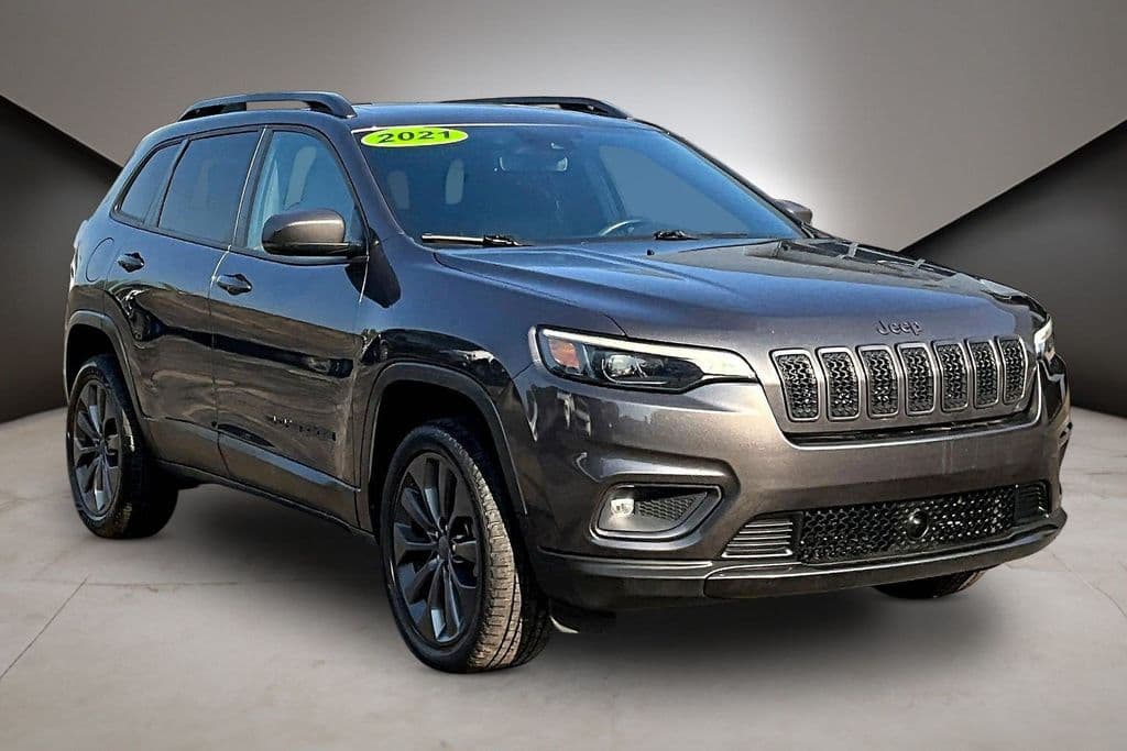 2021 Jeep Cherokee Latitude Lux - Main Image