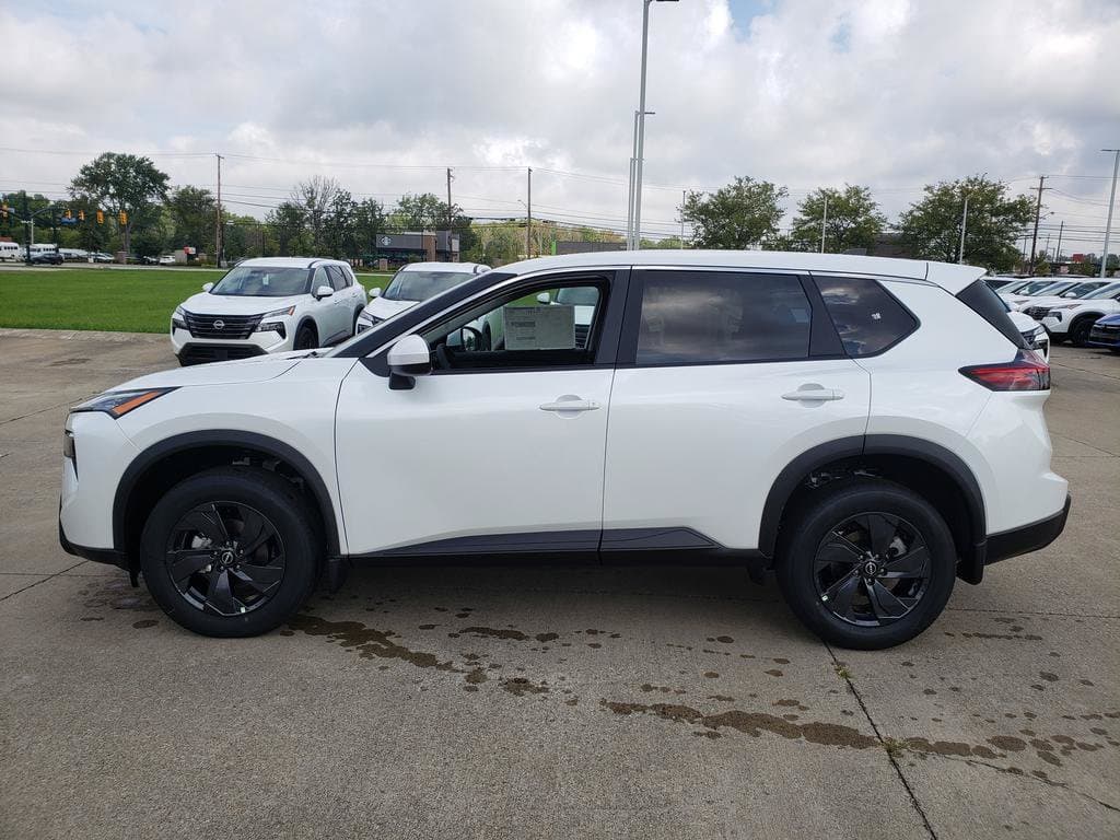 2026 Nissan Rogue SV - Image 4