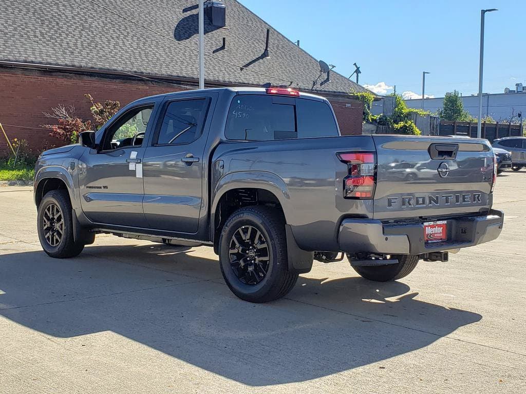 Photo 5 of 2027 Nissan Frontier SV