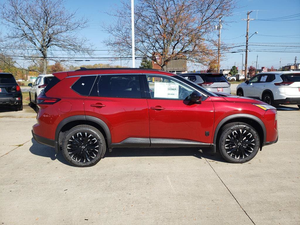 2027 Nissan Rogue Dark Armor - Image 2