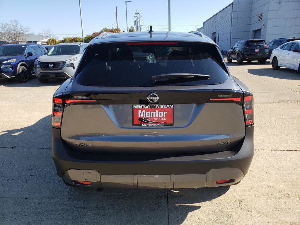 2027 Nissan Kicks SV - Image 4