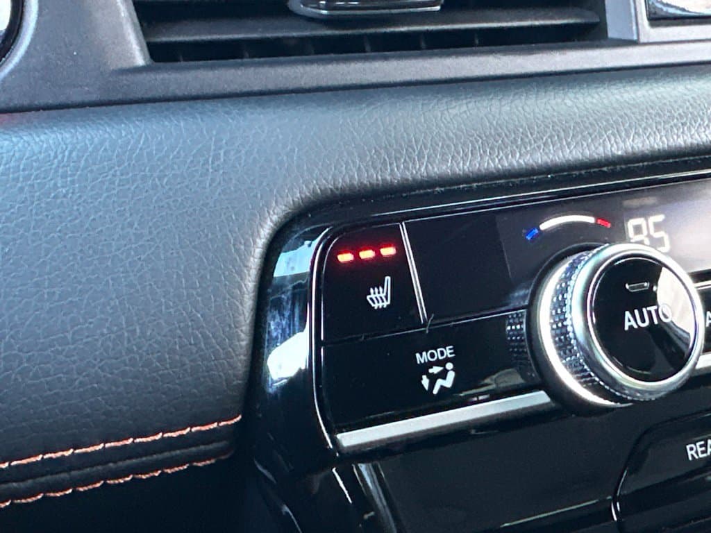 2025 Honda Pilot Sport - Image 5