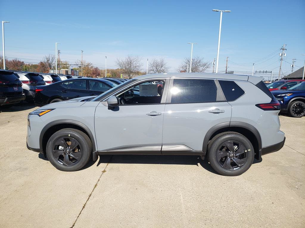 2027 Nissan Rogue SV - Image 4