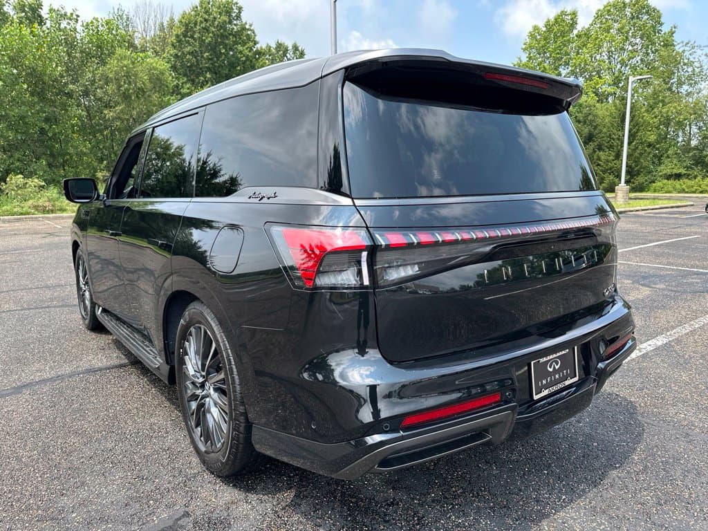 2027 INFINITI QX80 AUTOGRAPH - Image 3