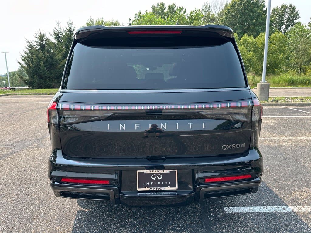 2027 INFINITI QX80 AUTOGRAPH - Image 4