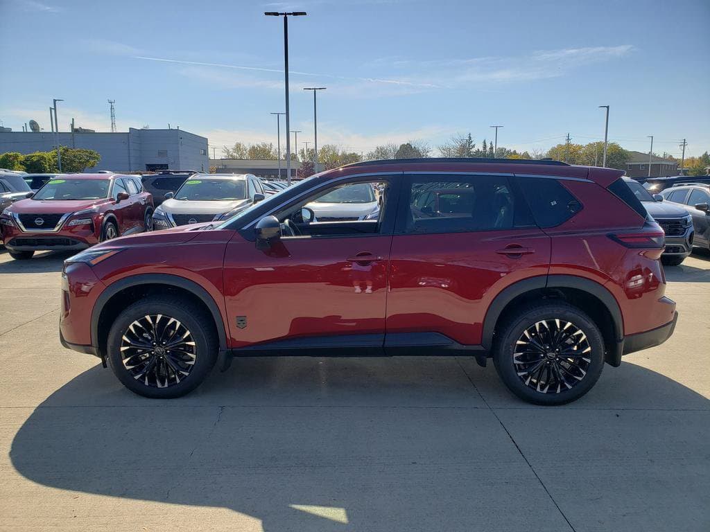 2027 Nissan Rogue Dark Armor - Image 4
