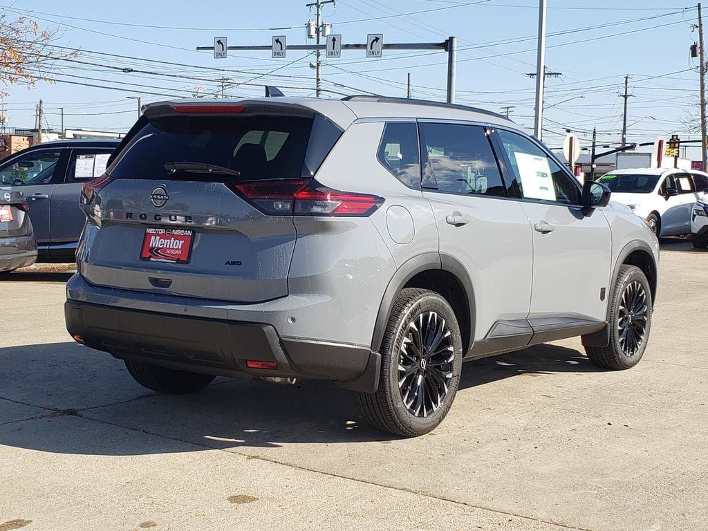 2027 Nissan Rogue Dark Armor - Image 3