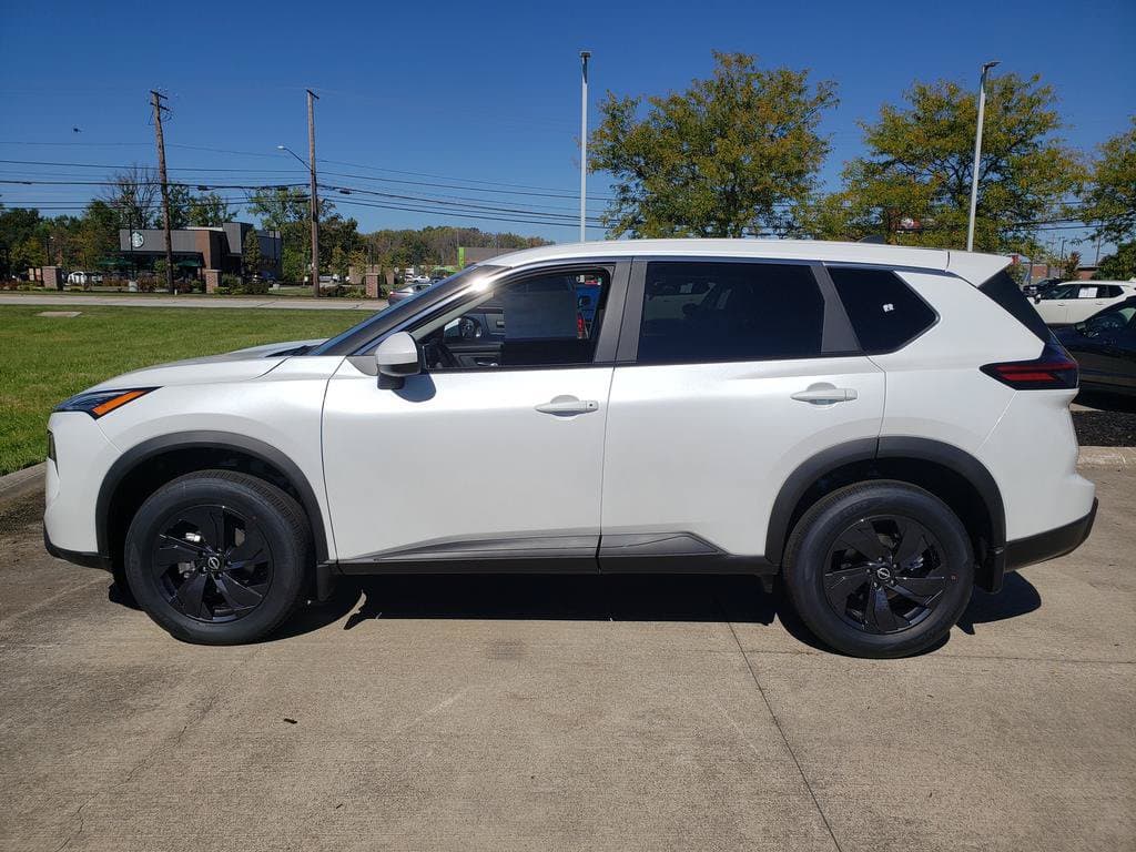 2026 Nissan Rogue SV - Image 4