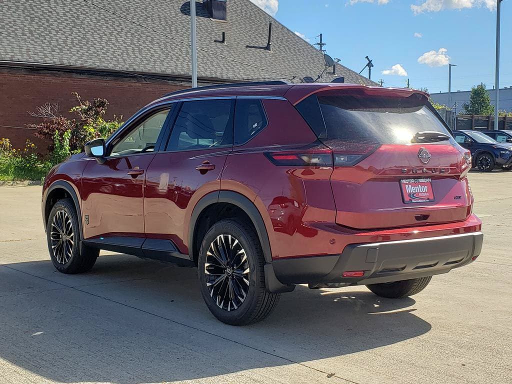2027 Nissan Rogue Dark Armor - Image 5