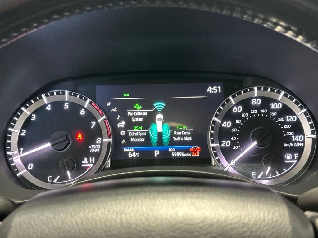 2024 Toyota Highlander XLE - Image 2