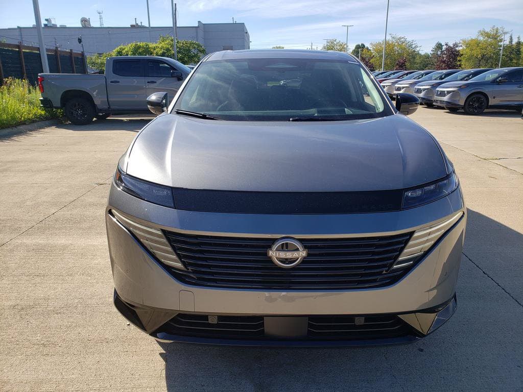2027 Nissan Murano Platinum - Image 2