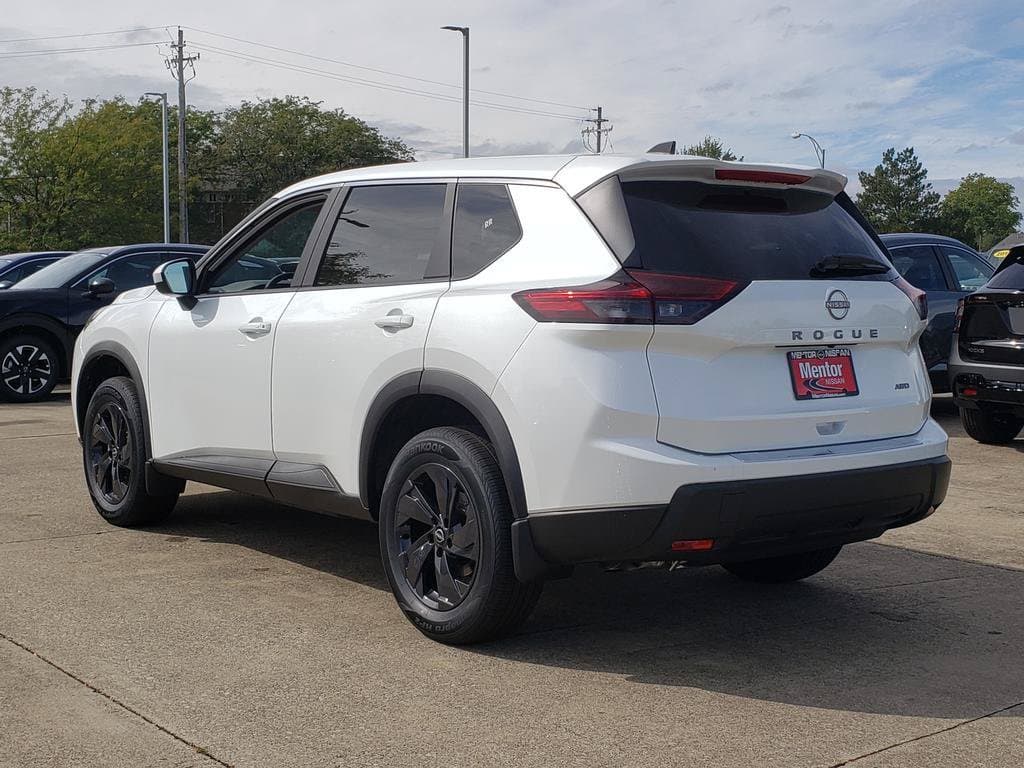 2026 Nissan Rogue SV - Image 5