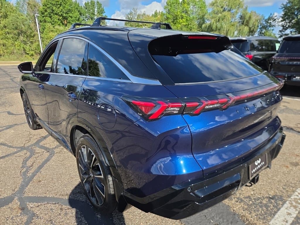 2027 INFINITI QX65 AUTOGRAPH - Image 3
