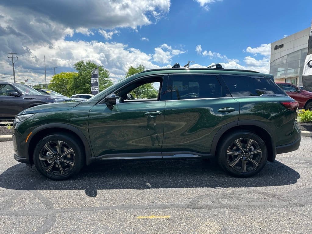 2027 INFINITI QX60 Autograph - Image 2