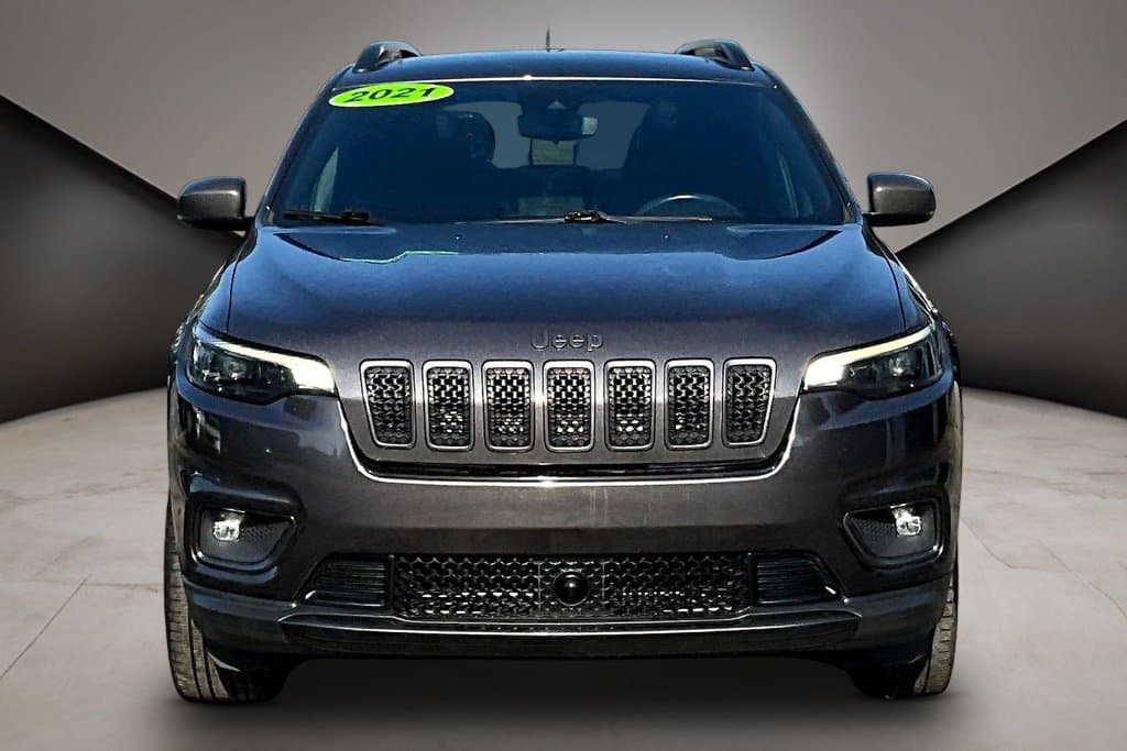2021 Jeep Cherokee Latitude Lux - Image 2