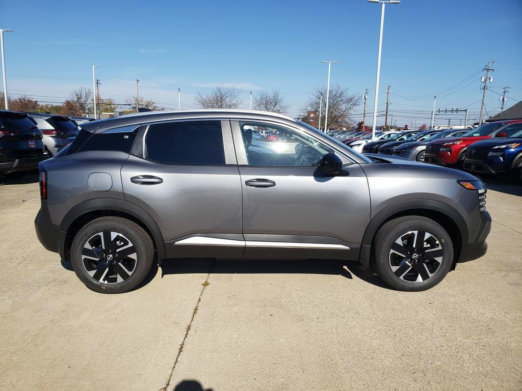 2027 Nissan Kicks SV - Image 2