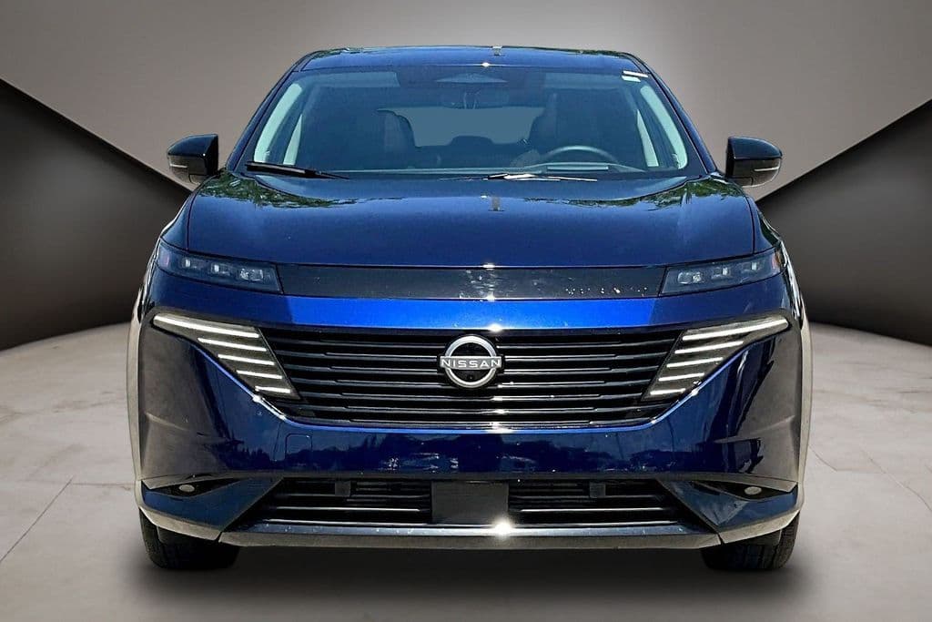 2025 Nissan Murano Platinum - Image 2