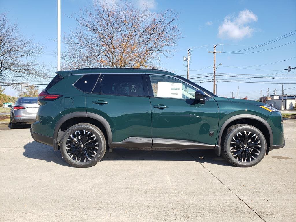 2027 Nissan Rogue Dark Armor - Image 2