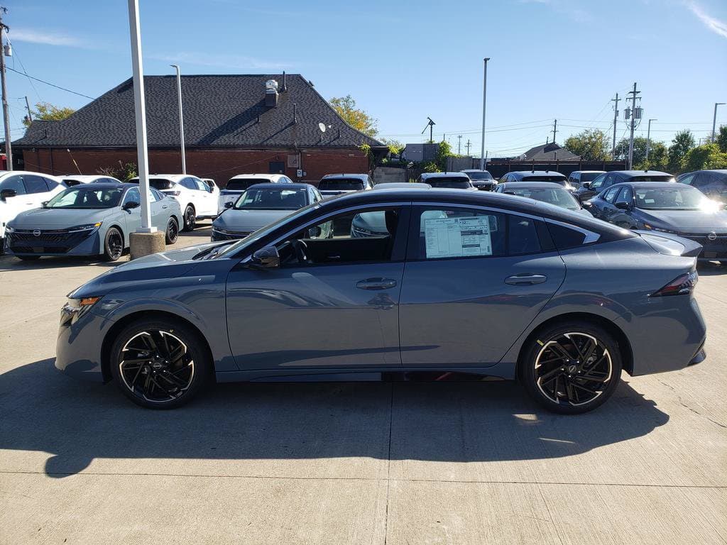 2027 Nissan Sentra SR - Image 4