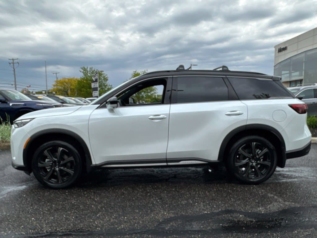 2027 INFINITI QX60 Autograph - Image 2