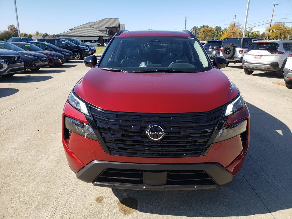 2027 Nissan Rogue Dark Armor - Image 2