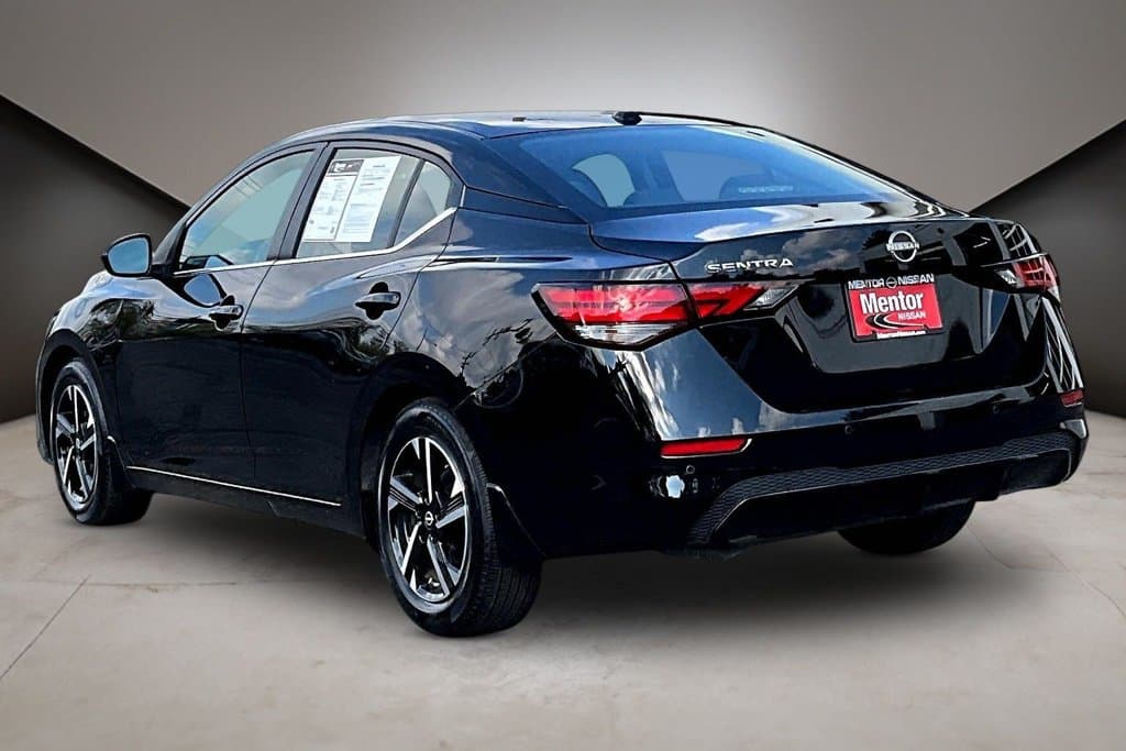 Photo 4 of 2025 Nissan Sentra SV