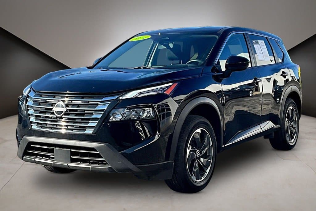 2024 Nissan Rogue SV - Image 3
