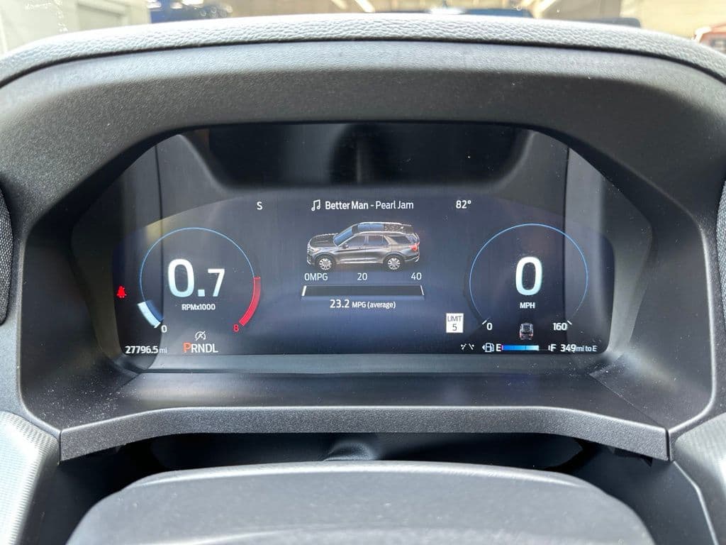 2026 Ford Explorer ST-Line - Image 2